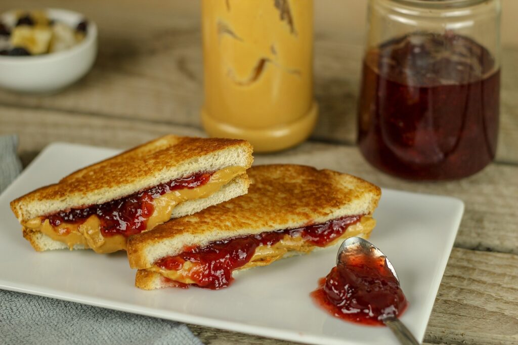 food, sandwich, peanut butter and jelly-5952237.jpg